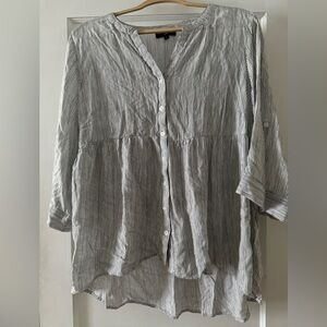 Button down 3/4 sleeve top
